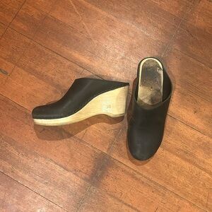 No. 6 black clogs, size 38